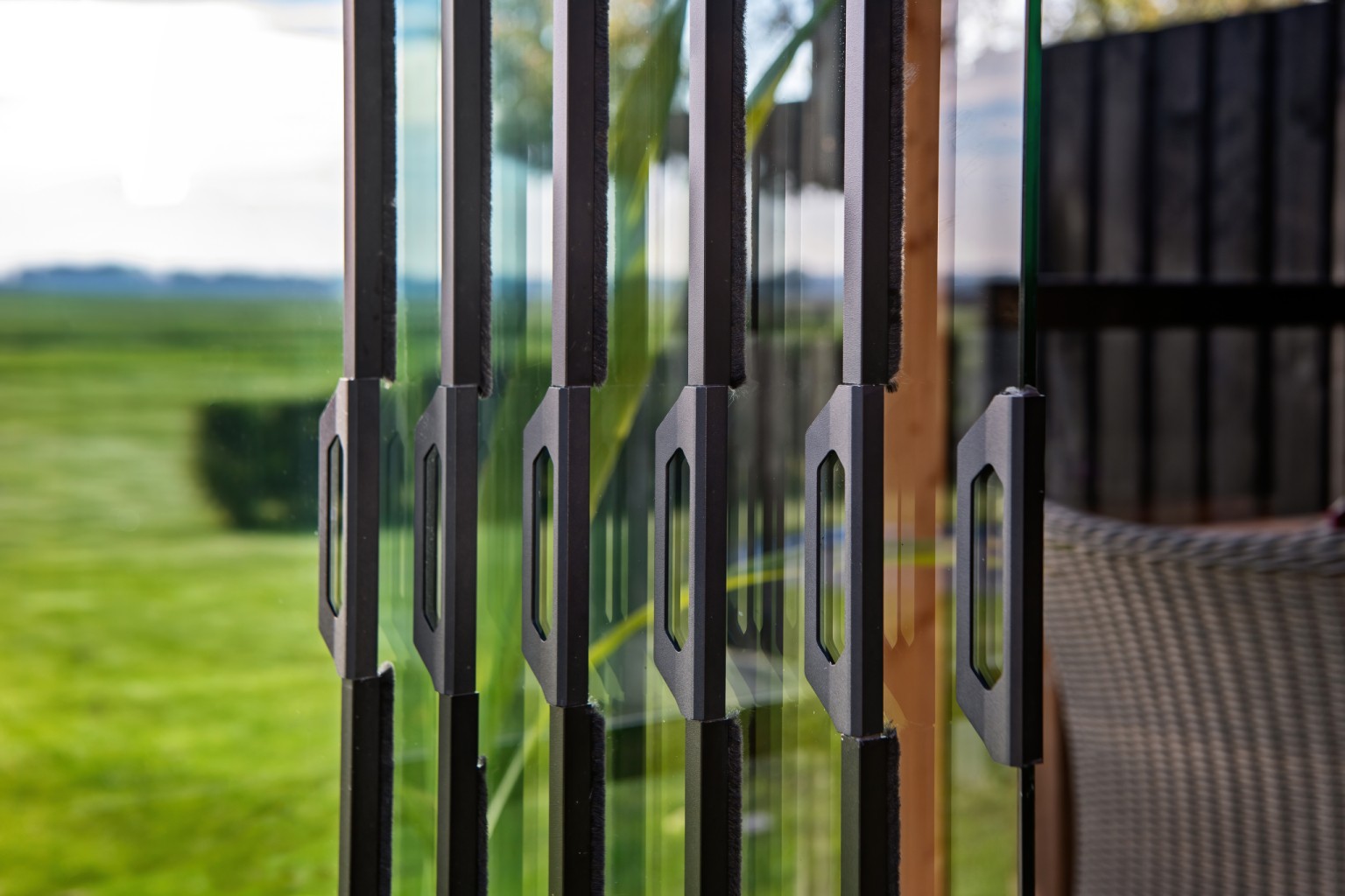 66900f8f89c23-c4aab43c96d12884652af0bde581497c49830ff8-p020777-r-v01-0-202211jpg