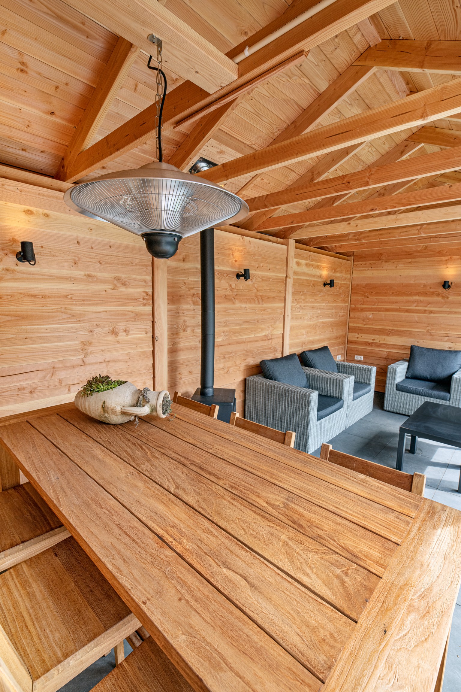 668fff6834d2a-9f7b57687db609107460ae99b51d0e08e8e102af-p002511-r-v01-0-202104jpg