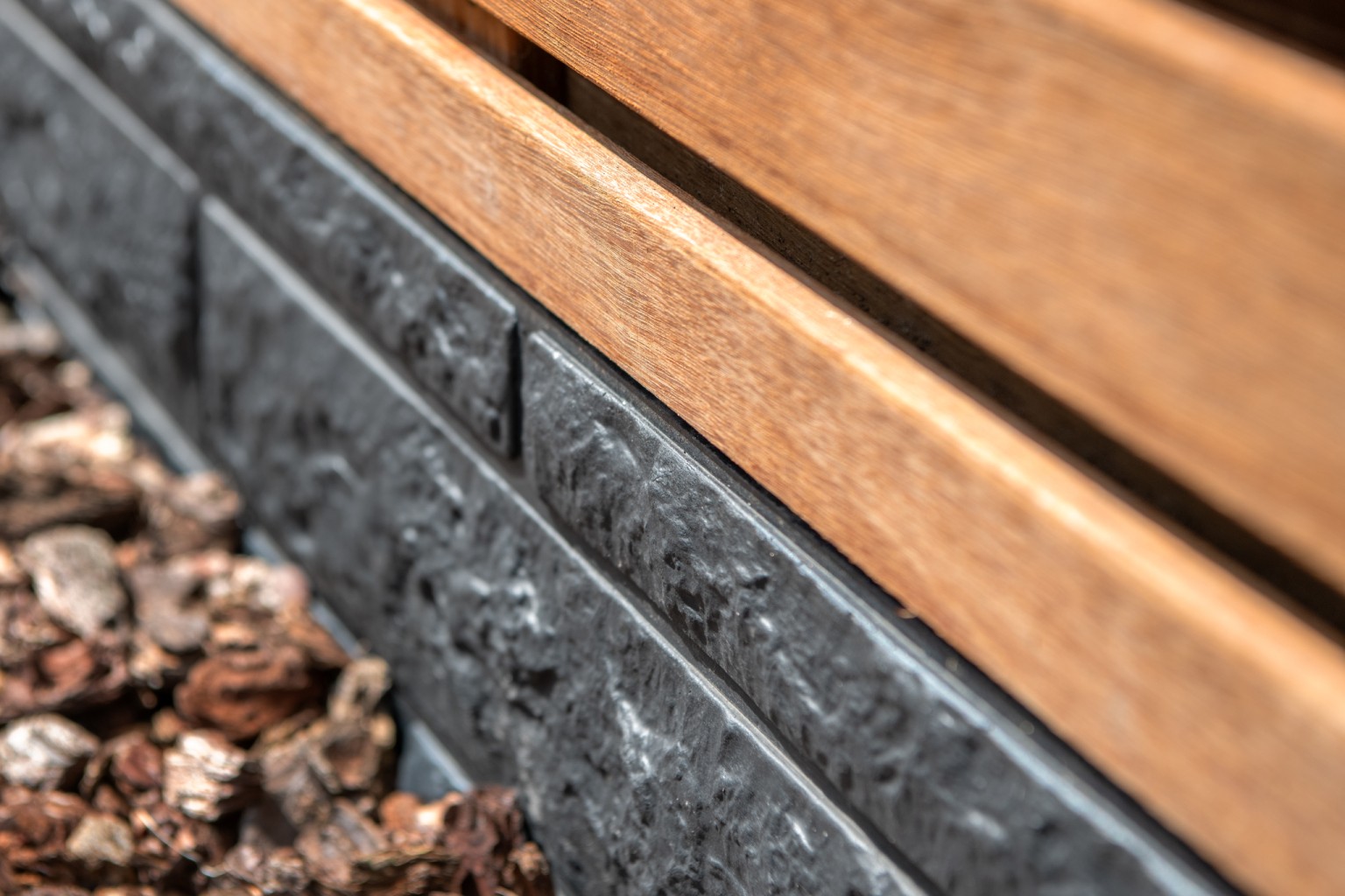 66984fb30e735-0519412093d252729b35886c6fb468a385a48a89-p057073-f-v01-0-2407jpg