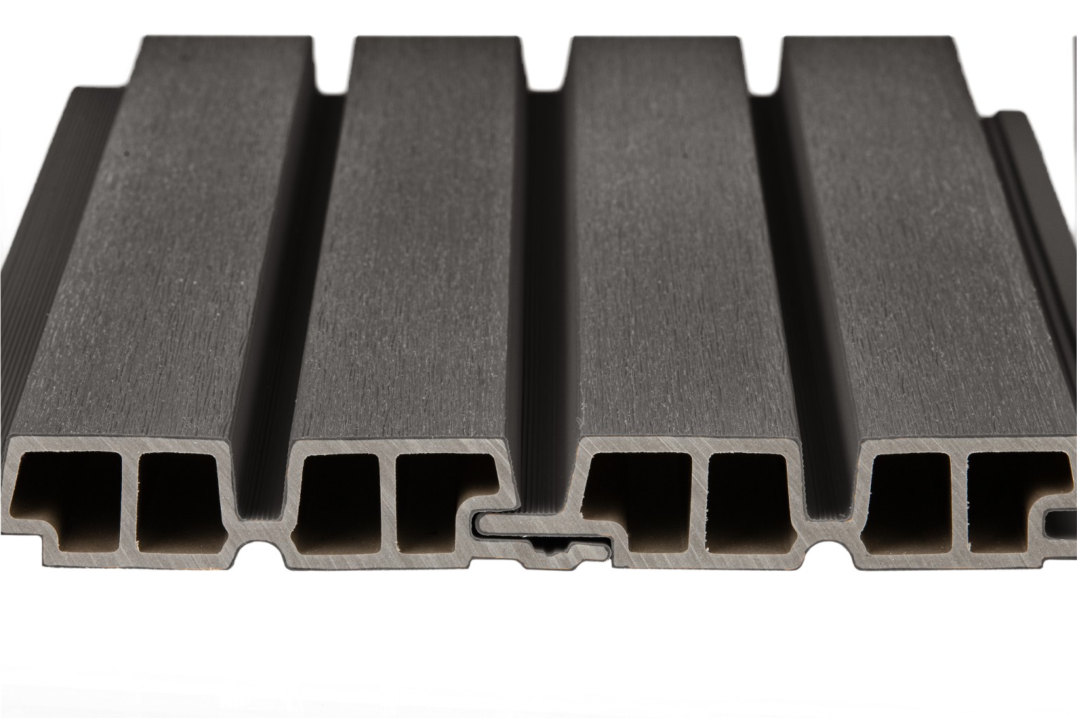 67a73ee45e6b0-83019cc0ca036dea13003596efeed2f3999d509b-p166990-f-v02-0-2501jpg